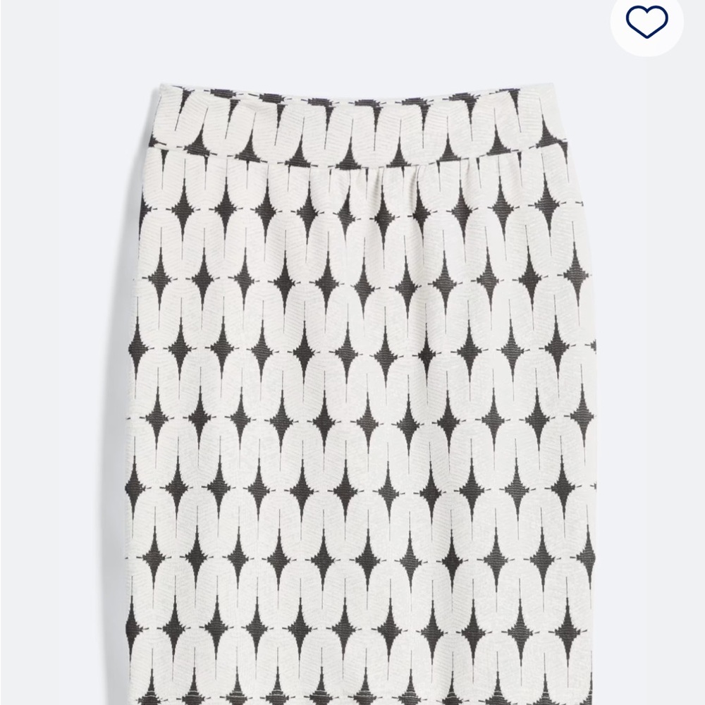 Elegant Black and White Patterned Skirt
